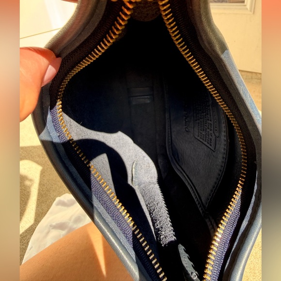 Vintage Coach Ergo Mini Zip 9020 in Blue - Picture 15 of 16